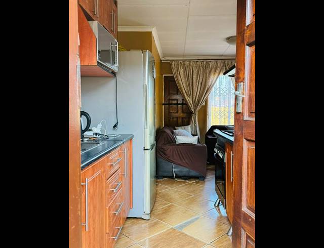 3 BEDROOM HOUSE FOR SALE IN MAPLETON